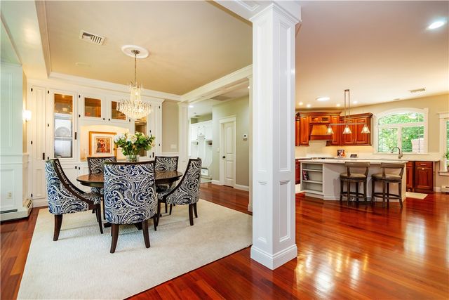 1 Victoria Drive, Smithfield, RI 02917