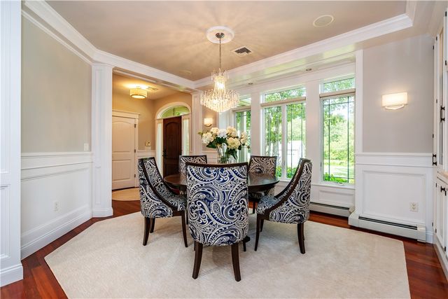 1 Victoria Drive, Smithfield, RI 02917