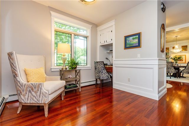 1 Victoria Drive, Smithfield, RI 02917