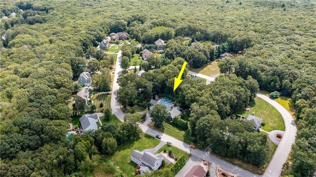 1 Victoria Drive, Smithfield, RI 02917