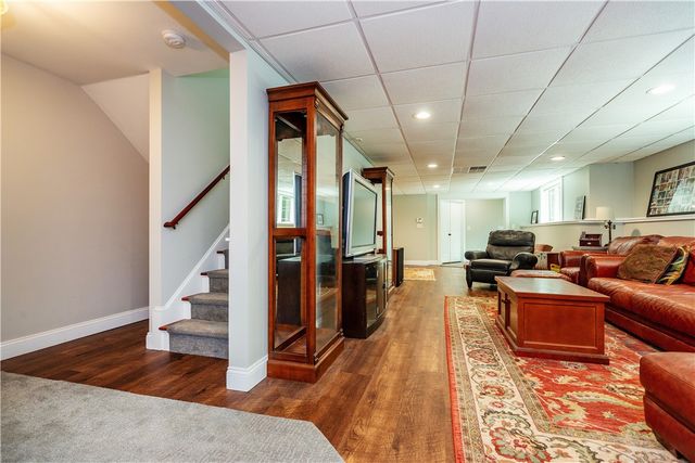 1 Victoria Drive, Smithfield, RI 02917