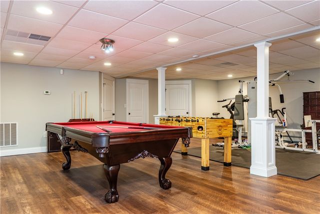 1 Victoria Drive, Smithfield, RI 02917