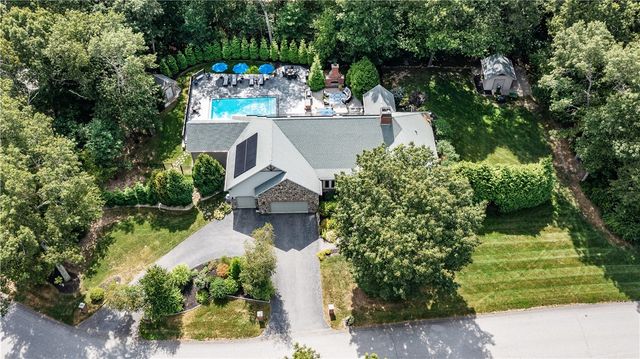 1 Victoria Drive, Smithfield, RI 02917
