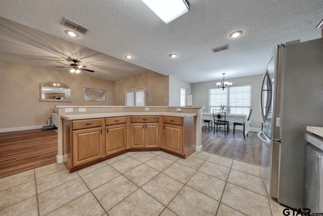 1803 Park Place, Mineola, TX 75773