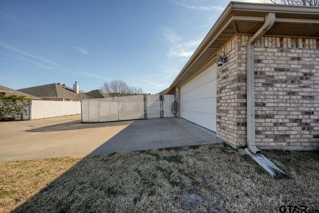 1803 Park Place, Mineola, TX 75773