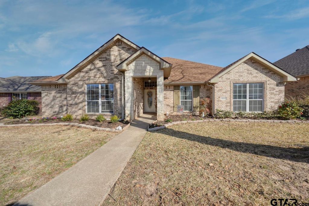 1803 Park Place, Mineola, TX 75773