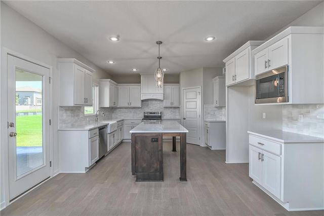 2682 W Park Street, Olathe, KS 66061