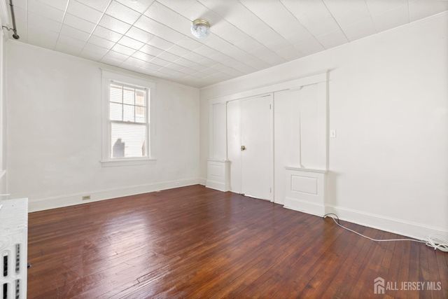 196 Strawberry Hill Avenue, Woodbridge Proper, NJ 07095