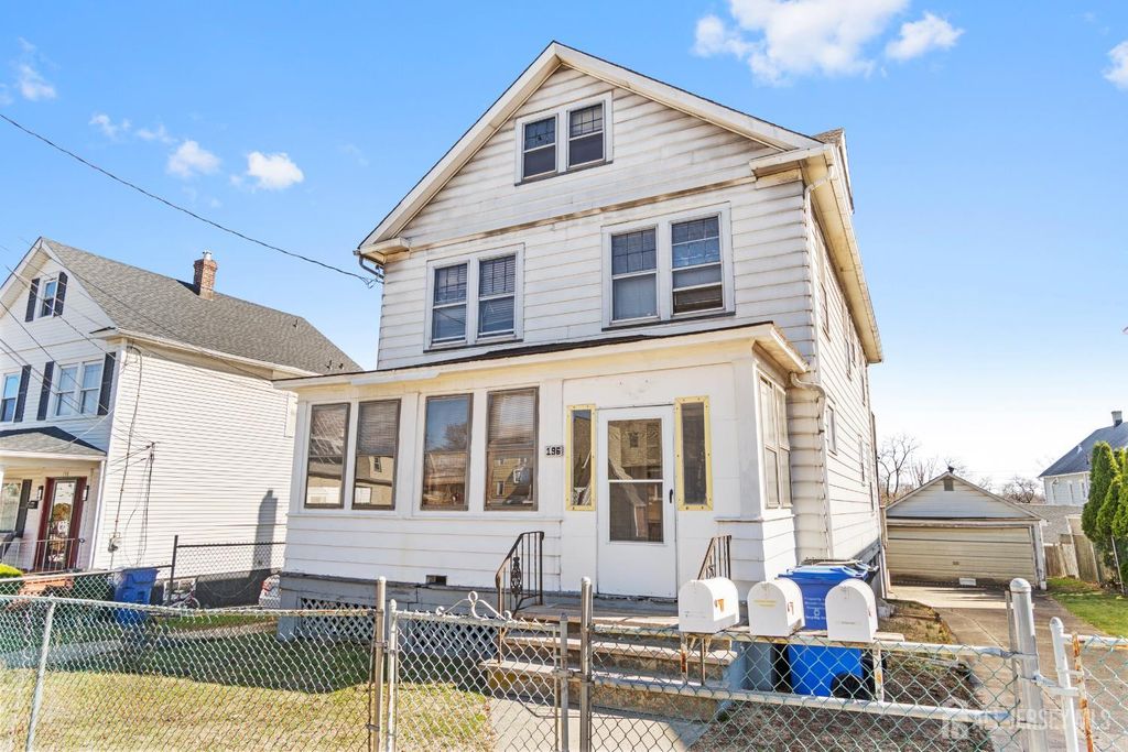 196 Strawberry Hill Avenue, Woodbridge Proper, NJ 07095