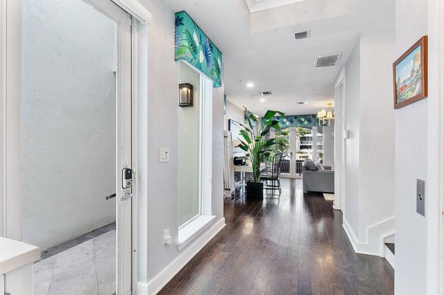 57 Isle Of Venice Drive 57, Fort Lauderdale, FL 33301