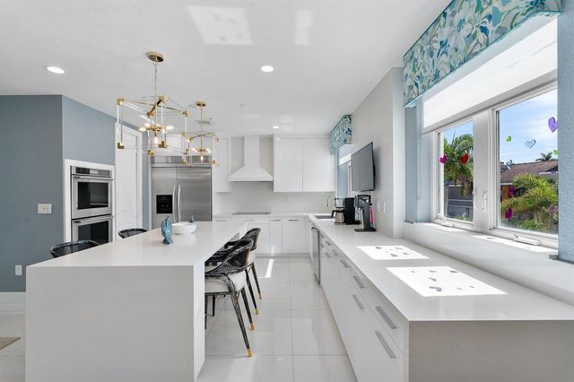 57 Isle Of Venice Drive 57, Fort Lauderdale, FL 33301