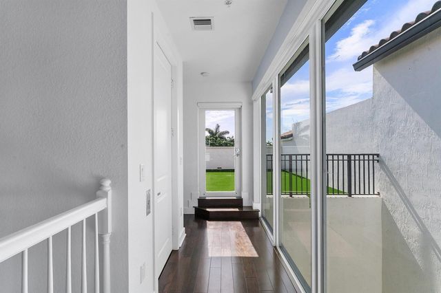 57 Isle Of Venice Drive 57, Fort Lauderdale, FL 33301