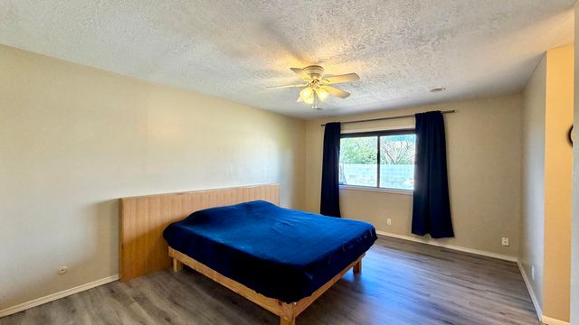 10813 Hagen Road NE, Albuquerque, NM 87111