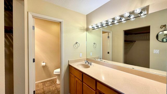10813 Hagen Road NE, Albuquerque, NM 87111