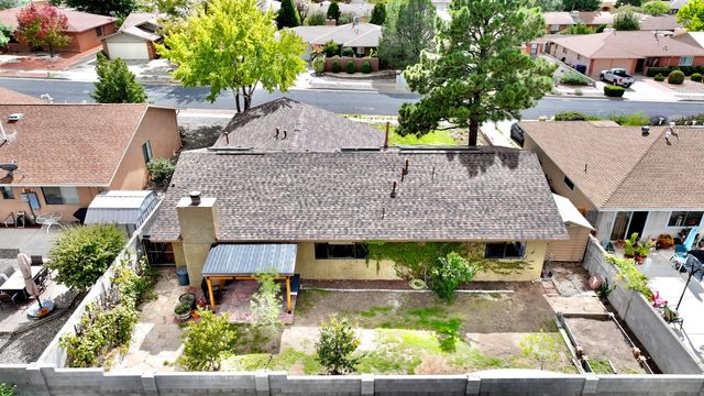 10813 Hagen Road NE, Albuquerque, NM 87111