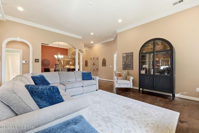 18620 Chadwick Glen Cir, Louisville, KY 40245