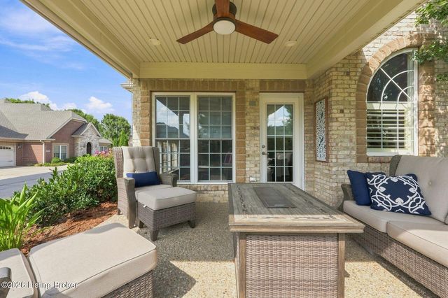18620 Chadwick Glen Cir, Louisville, KY 40245