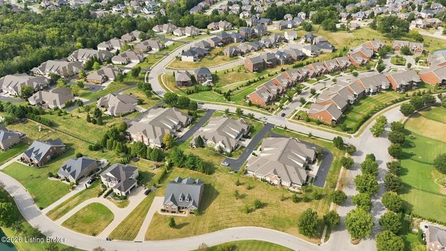 18620 Chadwick Glen Cir, Louisville, KY 40245