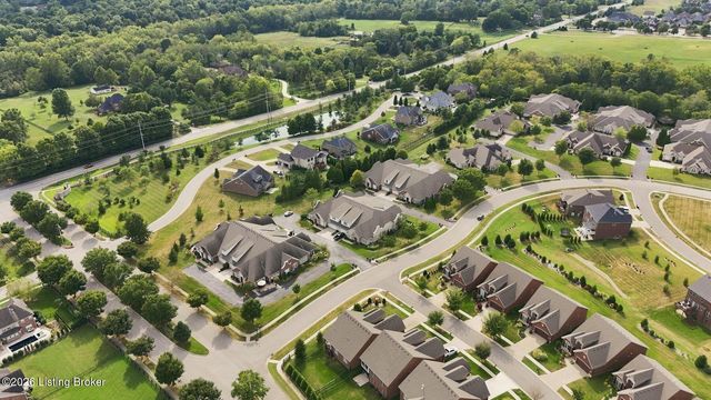18620 Chadwick Glen Cir, Louisville, KY 40245