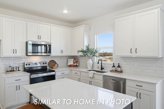 2907 NW 27th Court, Ankeny, IA 50023