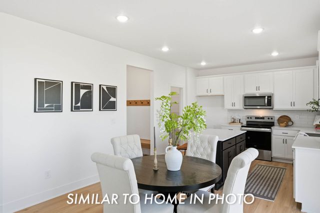 2907 NW 27th Court, Ankeny, IA 50023