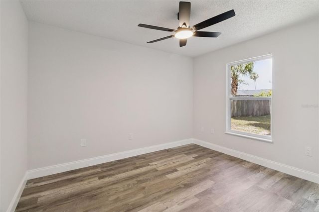 1374 PAKENHAM STREET NW, Palm Bay, FL 32907