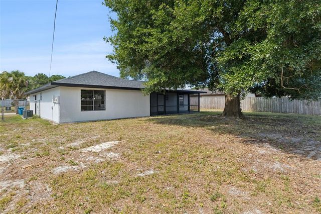 1374 PAKENHAM STREET NW, Palm Bay, FL 32907
