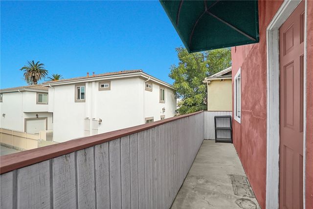 1147 Fedora Street, Los Angeles, CA 90006