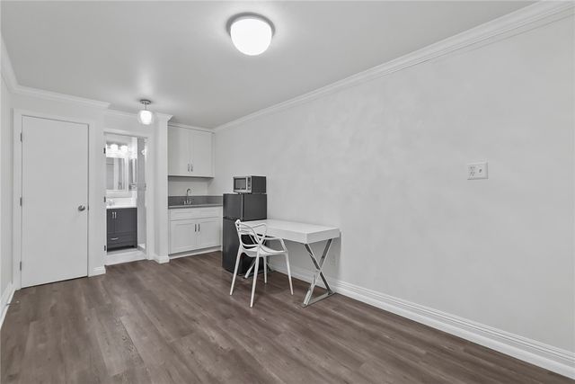 1147 Fedora Street, Los Angeles, CA 90006