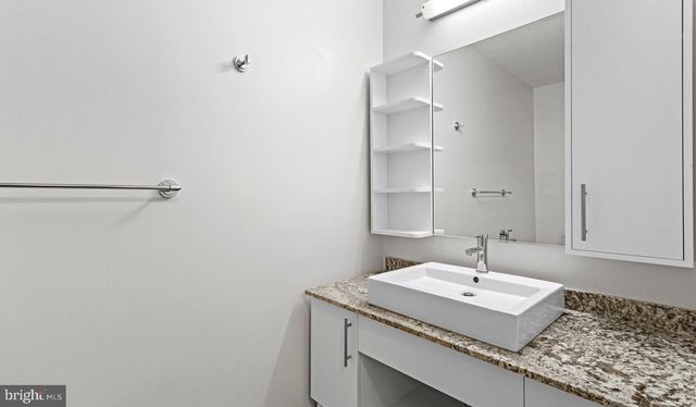 8300 WISCONSIN AVE #3B-1-938, Bethesda, MD 20814