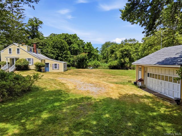 1680 N Sea Road, Southampton, NY 11968