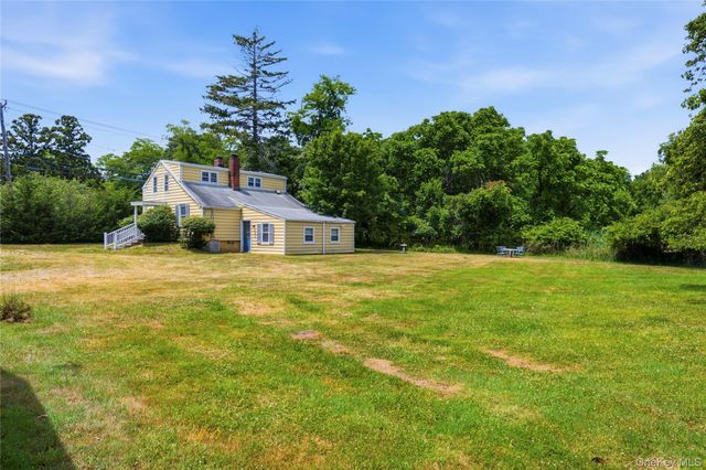 1680 N Sea Road, Southampton, NY 11968