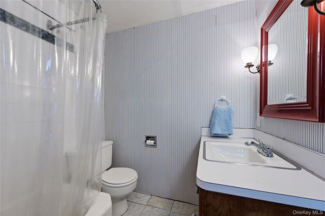 1680 N Sea Road, Southampton, NY 11968