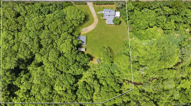 1680 N Sea Road, Southampton, NY 11968