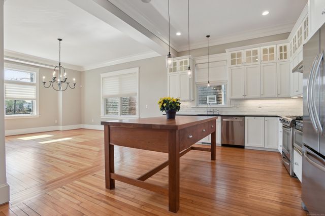 7 Gravel Street 1, Groton, CT 06355