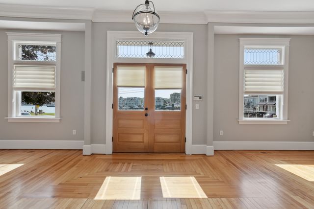 7 Gravel Street 1, Groton, CT 06355