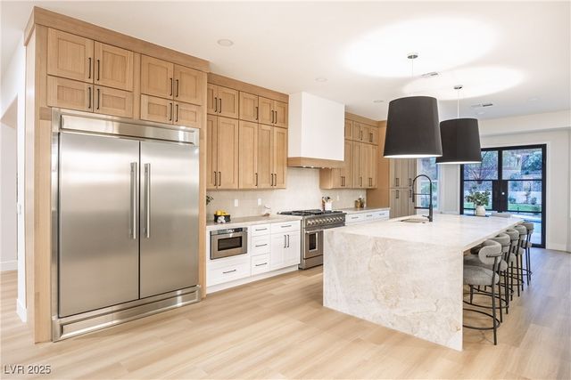 821 Star Pine Drive, Las Vegas, NV 89144