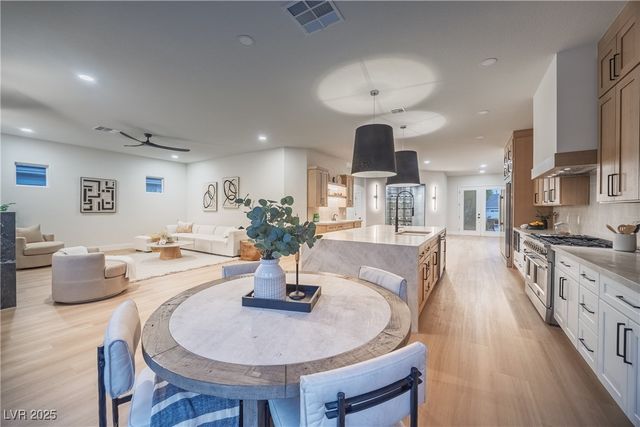 821 Star Pine Drive, Las Vegas, NV 89144