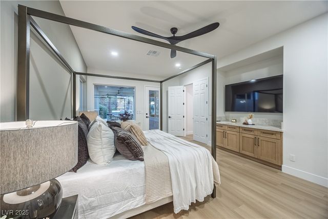 821 Star Pine Drive, Las Vegas, NV 89144