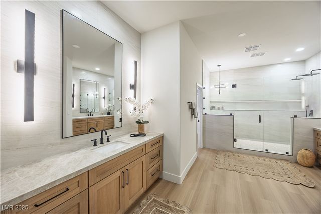 821 Star Pine Drive, Las Vegas, NV 89144