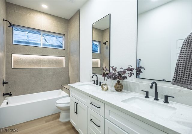 821 Star Pine Drive, Las Vegas, NV 89144