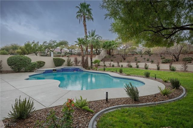 821 Star Pine Drive, Las Vegas, NV 89144