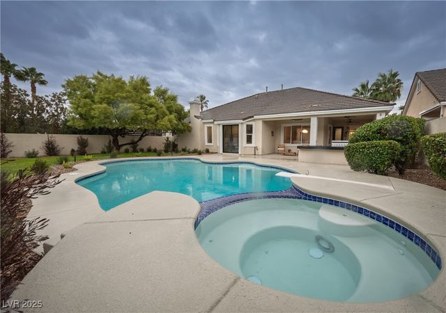 821 Star Pine Drive, Las Vegas, NV 89144