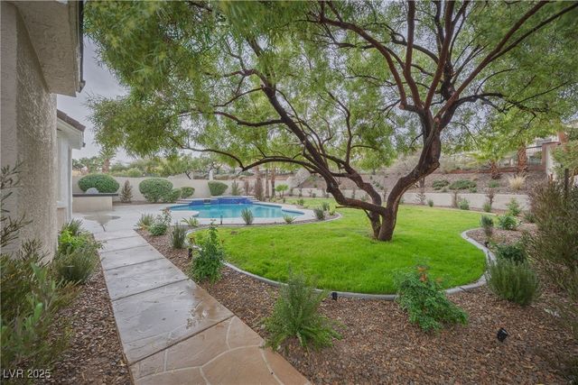 821 Star Pine Drive, Las Vegas, NV 89144