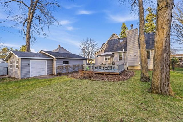 613 MILL Street, Green Lake, WI 54941