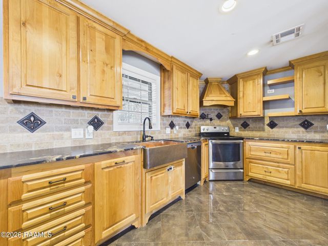 312 S Fieldspan, Scott, LA 70583