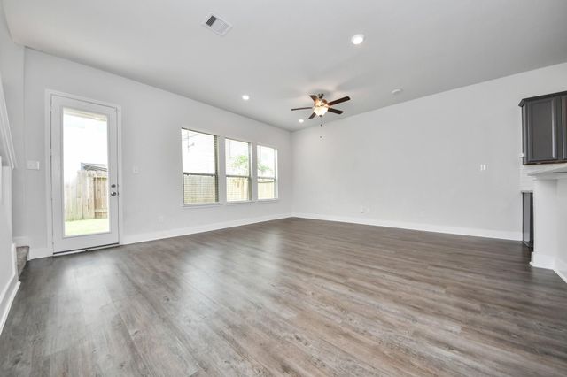 4423 Santorini Lane, Houston, TX 77045