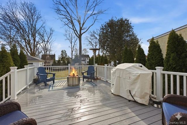 23 Alta Drive, Bronxville, NY 10708