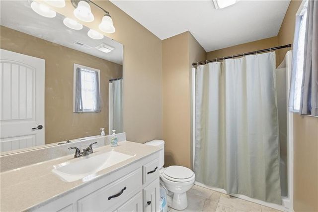 4701 Corinth Drive, St Joseph, MO 64506