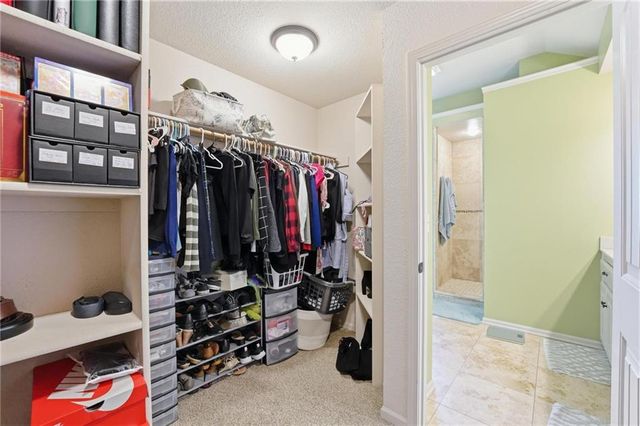 4701 Corinth Drive, St Joseph, MO 64506